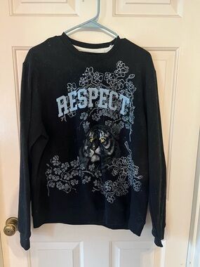 Men's Black 'Respect' Sweatshirt with Tiger Graphic
